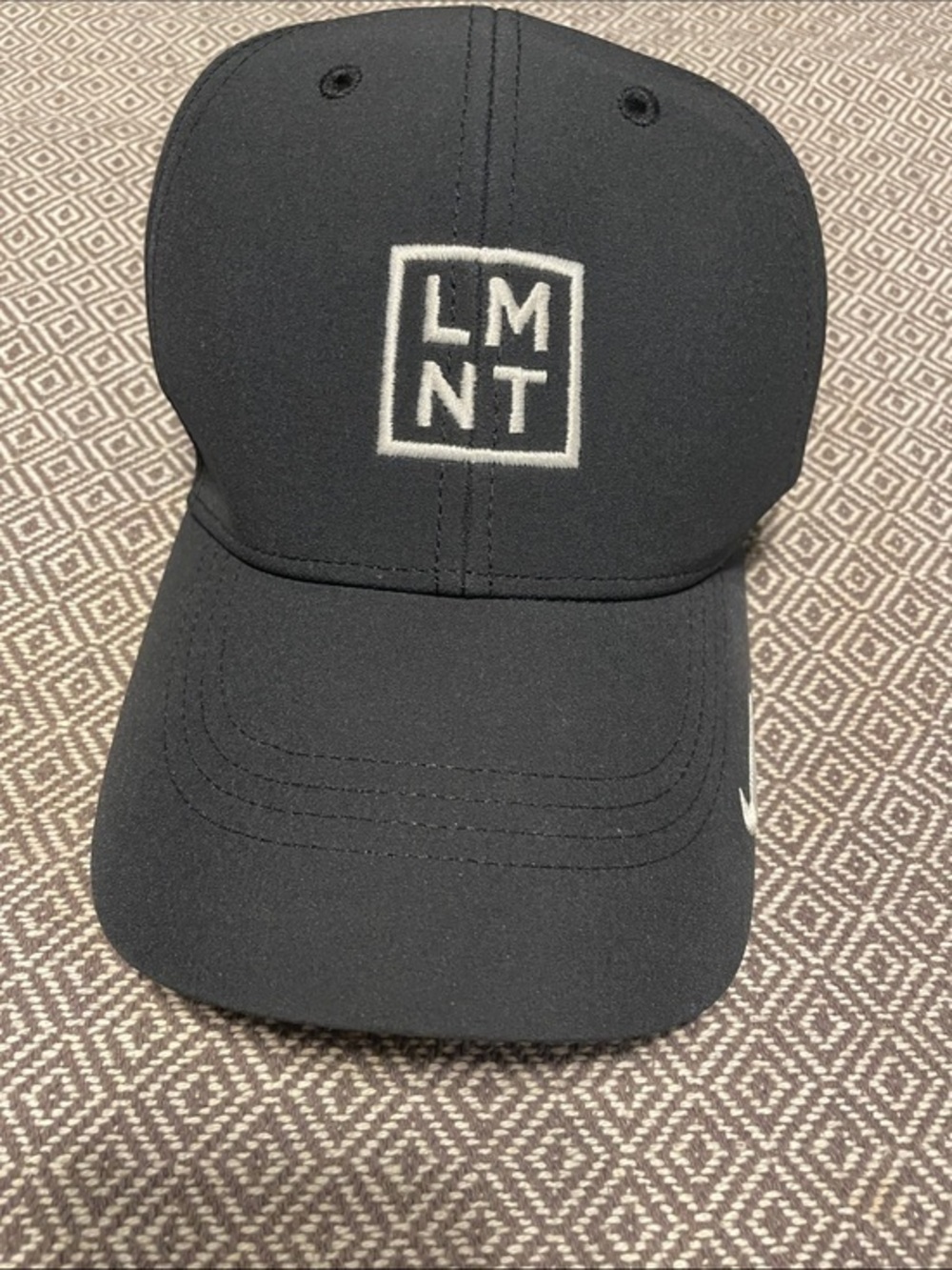 NWOT Nike Dry-fit black LMNT hat